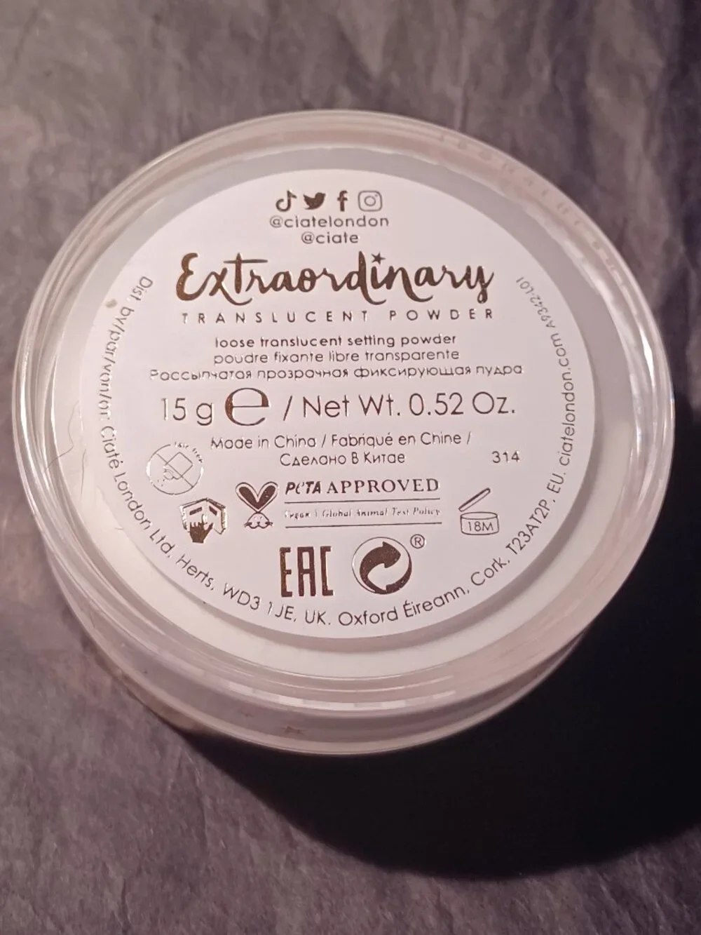 Ciate London Extraordinary Translucent Setting Powder - Picture 3 of 3